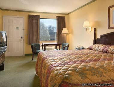 Red Roof Inn & Suites Cleveland, Tn Exterior photo